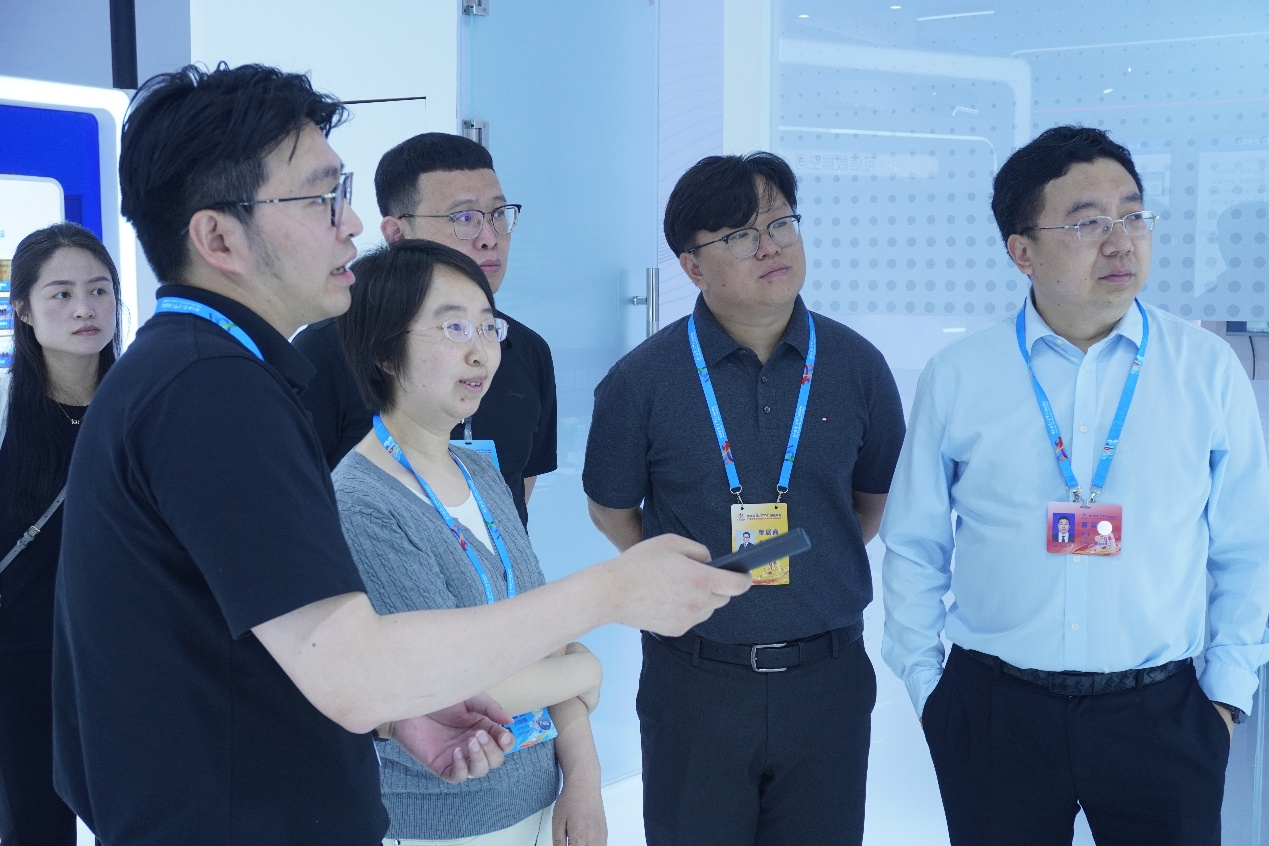 qg刮刮乐官网智联重磅亮相中国数字峰会：以“产业深知+数字技术”双轮驱动，深度赋能智能制造